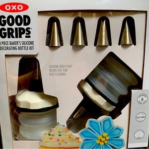 Good Grips 8 piece Baker’s Silicone Decorating Bottle Kit